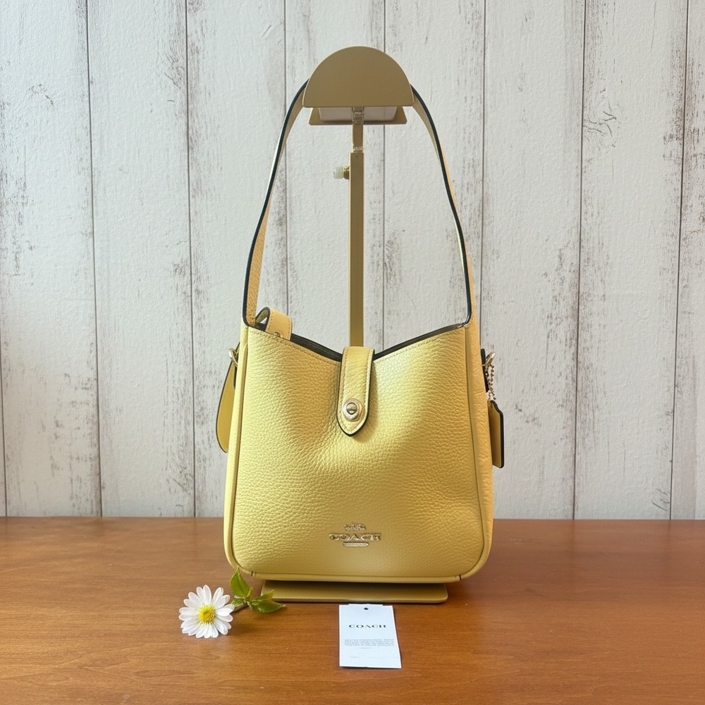 Coach Hadley Mini Hobo Bag Womens Yellow Pebbled Leather Turnlock New Luxury